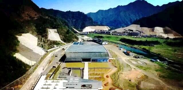 帶你探班第二季《雞蛋碰石頭》錄制現(xiàn)場，揭秘獨(dú)家幕后花絮！